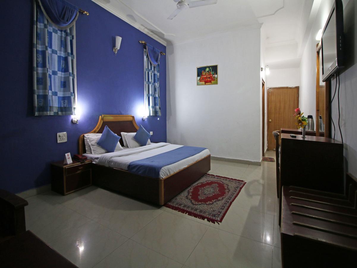 Hotel Oyo 5667 Katra Continental Extérieur photo