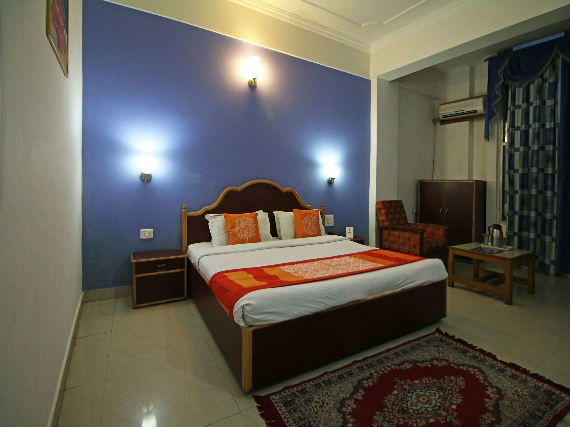 Hotel Oyo 5667 Katra Continental Extérieur photo